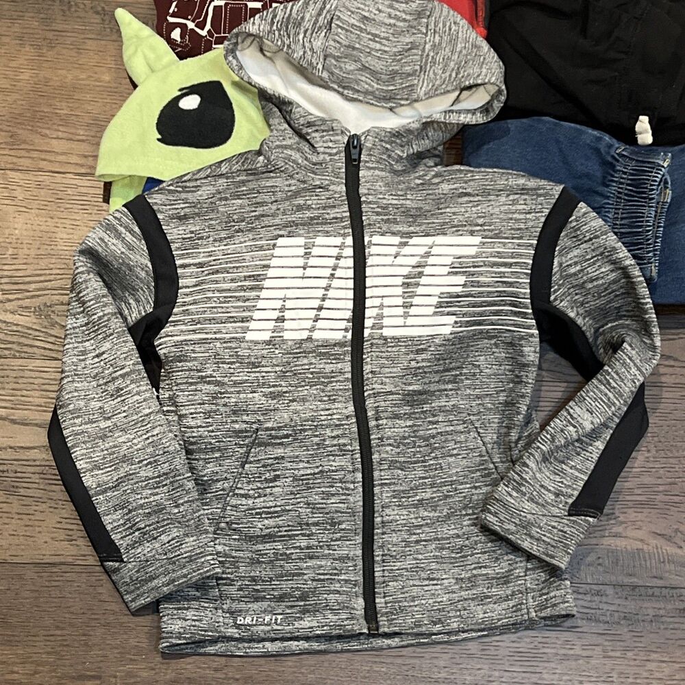 Boys Size 6T Fall Winter BUNDLE Crewcuts Pjs Nike Hoodie Disney Yoda And Misc - Picture 2 of 9